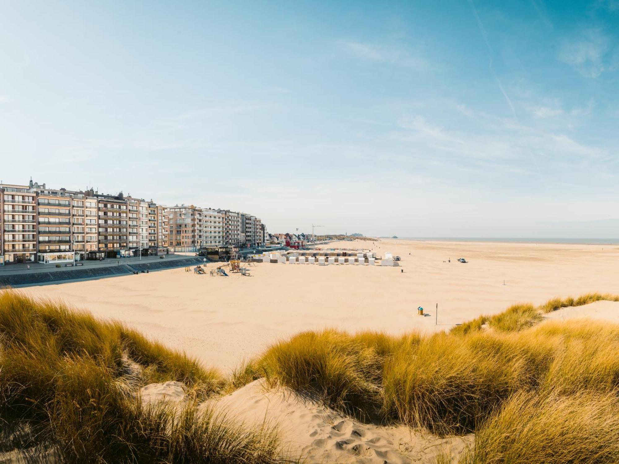 Holiday Suites Zeebrugge Bagian luar foto