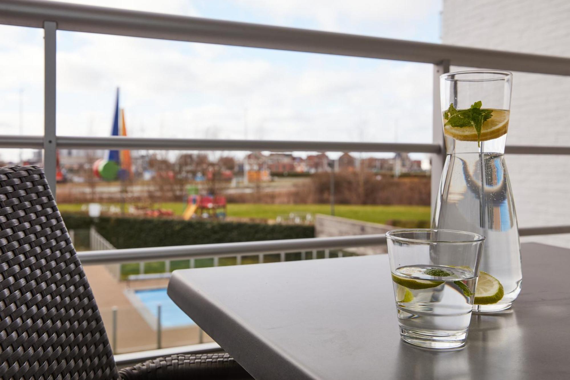 Holiday Suites Zeebrugge Bagian luar foto